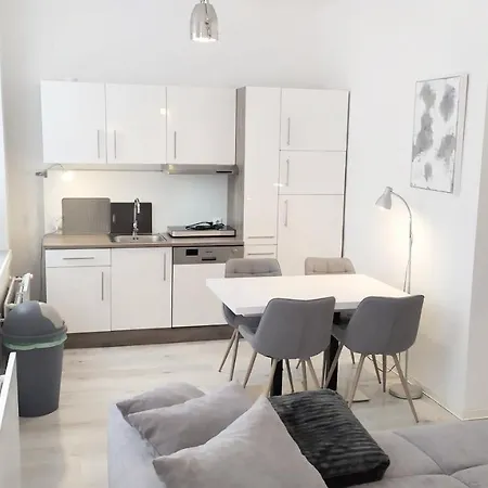 Super #2, #3 Und #4 Dg Im Zentrum, Sued-sonne Und Burg-blick *