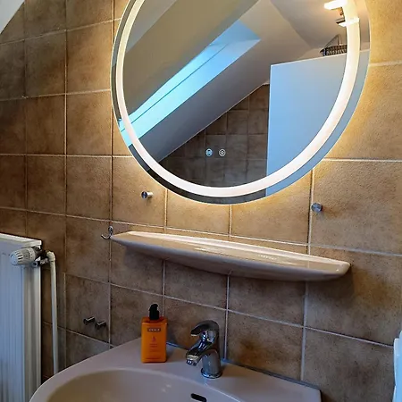 Super #2, #3 Und #4 Dg Im Zentrum, Sued-sonne Und Burg-blick