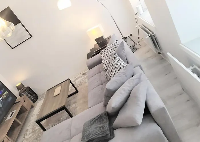 Super #2, #3 Und #4 Dg Im Zentrum, Sued-sonne Und Burg-blick * Stolberg (Rhineland)