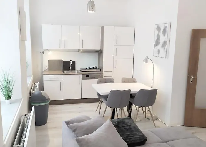 Super #2, #3 Und #4 Dg Im Zentrum, Sued-sonne Und Burg-blick *